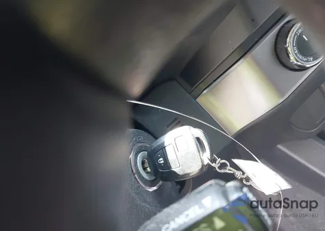 2022 Toyota Tacoma Sr V6 z USA, uszkodzony, nr VIN 3TYCZ5AN0NT075493